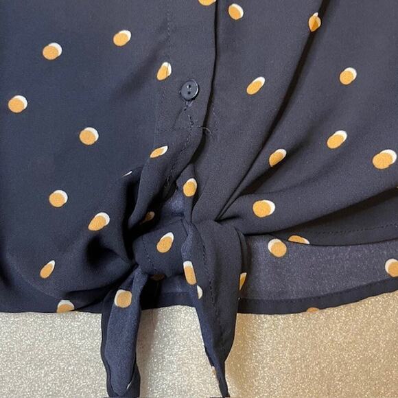 Adrianna Papell Large Sleeveless Navy Polks Dot Blue Button down Blouse - Picture 3 of 6